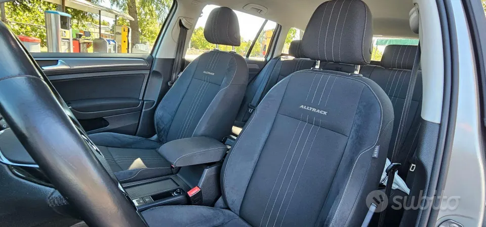 Volkswagen Golf — foto 17