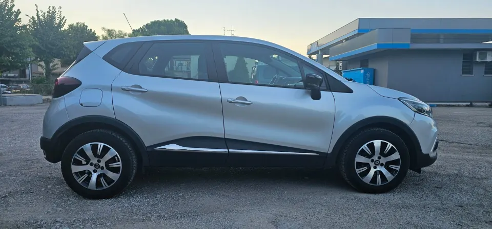 Renault Captur — foto 6