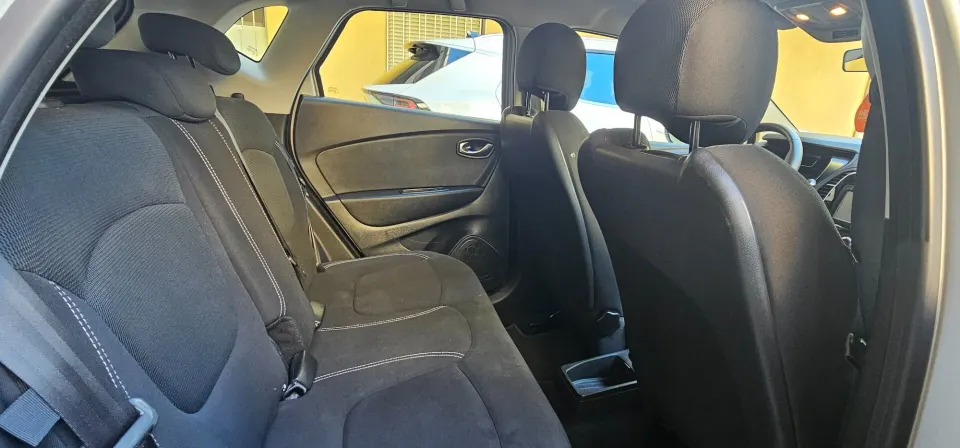 Renault Captur — foto 16