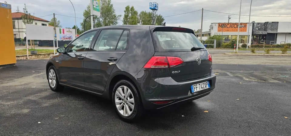 Volkswagen Golf — foto 4