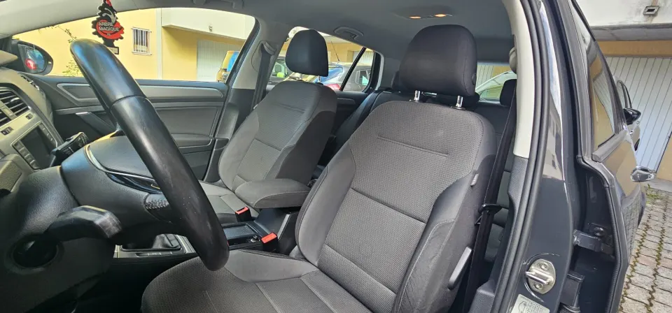 Volkswagen Golf — foto 12